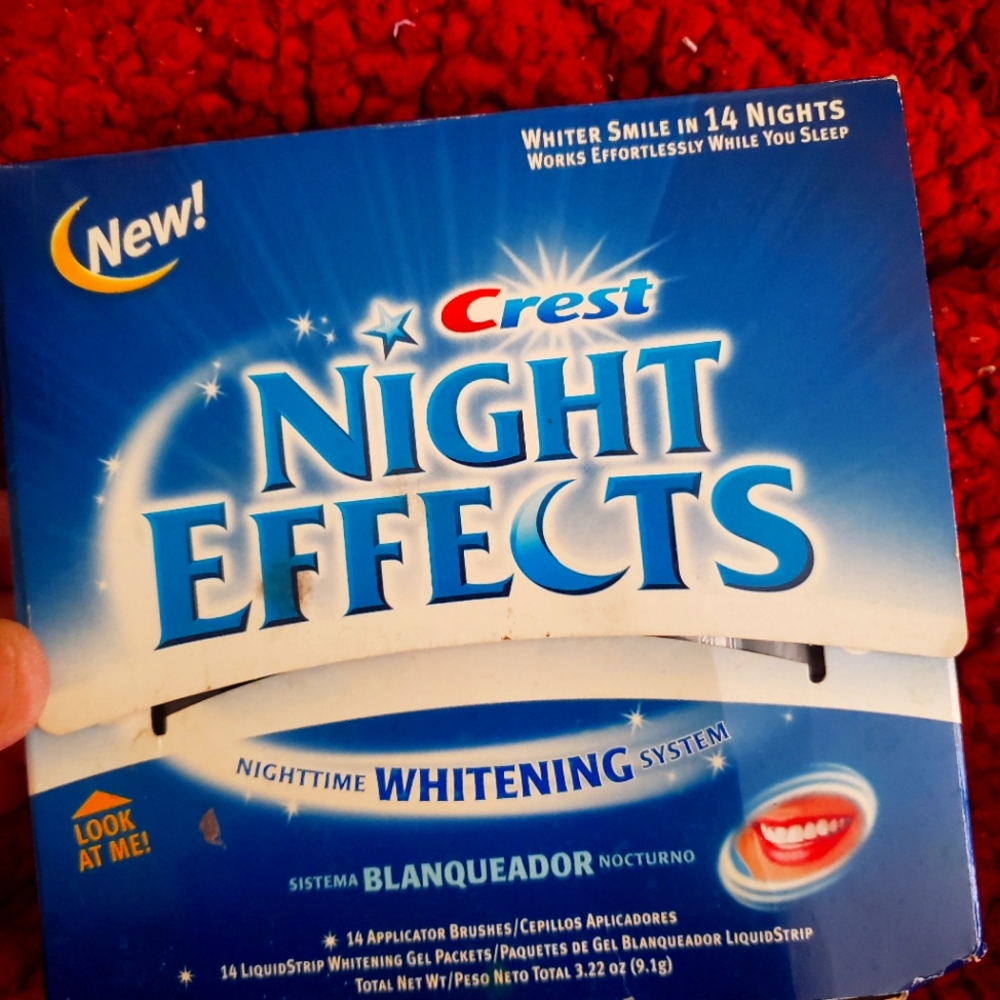 Crest night strips (night effects) 7 day supply (14 swabs and 7 tubes of cream.)